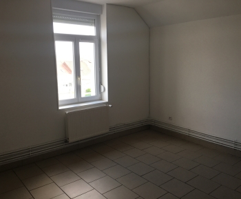 Location Appartement 3 pièces Roeulx (59172)