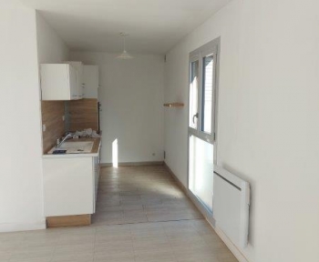 Location Appartement 2 pièces Orange (84100) - Proche centre ville